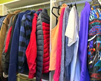 Women’s accessories: scarves, hats, purses, Chinese silk robe
Men’s jackets (mostly M + L): North Face, Gerry, Pacific Trail, SK Leather, Guess lined denim
