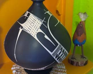 Mata Ortiz pottery, including large scale works by Esperanza Tena, Ismael Sandoval, Octavio “Tavo” Silveira, Lydia Quezada, Aide Gonzales, Paty Ortiz, Lucie Zete, Manuel Martin Rios and more.