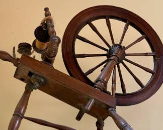 Wooden Spinning Wheel