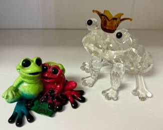 Ceramic and Glass Frog Figurines - "In Love" - Kitty's Critters