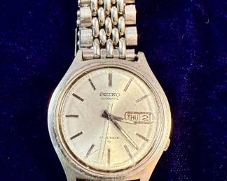 Seiko Automatic with Date Silver Wristwatch