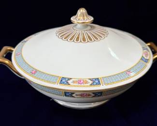 Serving Bowl with Lid / Tureen - "Wales" - Thomas Bavaria