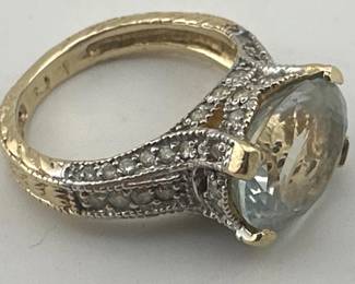 14kt pale aquamarine and diamond ring