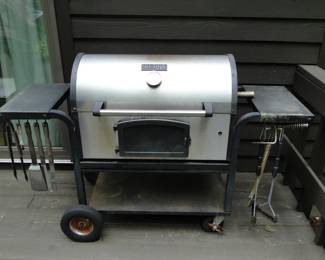 Sierra BBQ Smoker