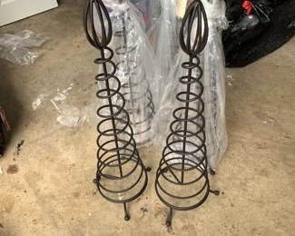 #64 Set of 5 24" Tall Trelis Stands $30.00