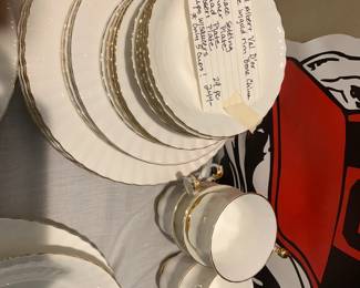 #157 Royal Albert Val D'or White w/gold rim Bone China - 6 place Setting - 30 pc $244.00
#158 Royal Albert Val D'or White w/gold rim Bone China - 6 place Setting - pc 29 (missing one cup) $20.00