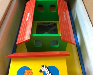 #82 Giant Noah's Ark - in Box Wood $25.00