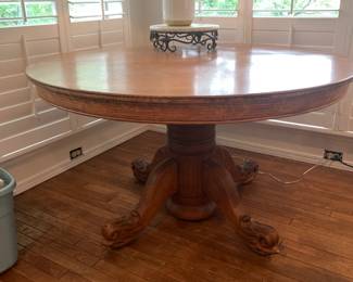 #182 42 inch oak round pedestal table 3 leaves unusual Dauphine carved feet no chairs $2,000.00