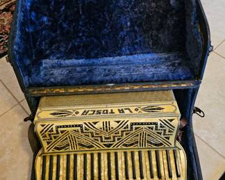 La Tosca Antique Accordion