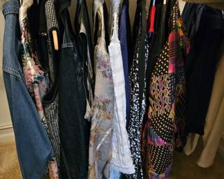 Ladies Chico's size 3 Clothes