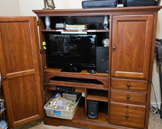 Computer Cabinet, Computer, Misc Electronics