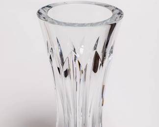 Tall "Lenora" Bacarrat crystal vase by William Yeoward comes with padded foam box