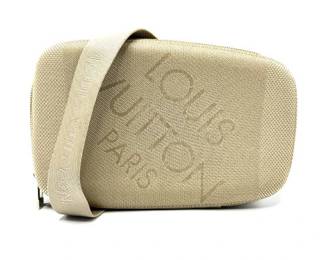 Louis Vuitton Damier Geant Messenger Bag in Beige Canvas; Pre-Owned