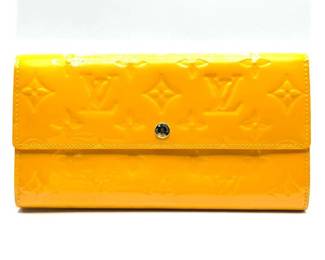 Louis Vuitton Monogram Vernis Sarah Wallet in Yellow Patent Leather; Pre-Owned