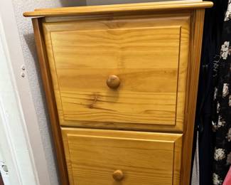 4-Drawer Filing Cabinet