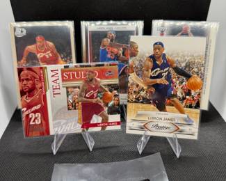 (5) LeBron James Basketball Cards Cleveland Cavaliers
