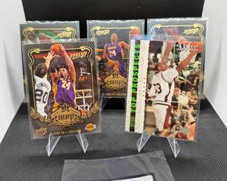 (5) Kobe Bryant Basketball Cards Los Angeles Lakers