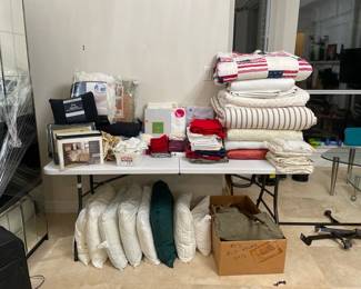 Quilts, blankets, sheets and comforters