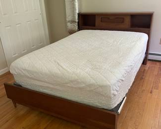Queen bedroom set