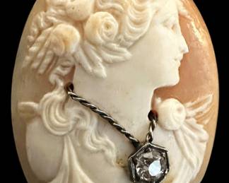 Loose Cameo with Rhinestone