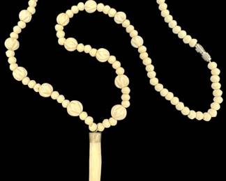 Horn Pendant Necklace