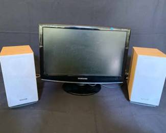 JH148Samsung monitor and Panasonic speakers