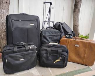 JH156Travelers Suitcases