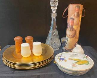JH128Elegant Serving