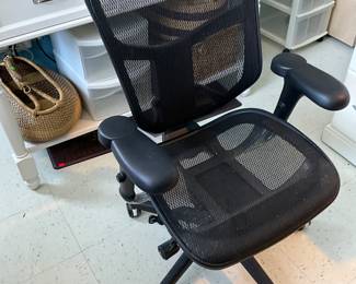 WorkPro Quantum 9000 Series Office Chair
