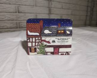 (1 Of 2) Department 56 Old Curiosity Shop Ornament Dickens Village Classic Series