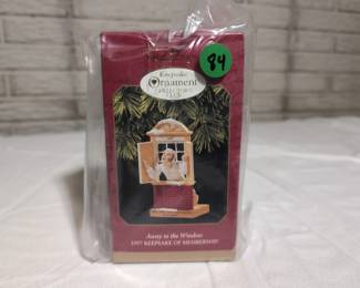 Hallmark 1997 Away To The Window Ornament Night Before Christmas Series