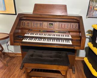 Lowrey Roll Top Organ With Bench
