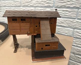 Ho Scale Model Railroad Coal Tipple Weathered Plastic Structure