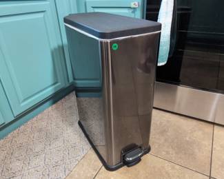 Stainless Steel Trash Can With Soft Close Lid