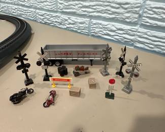 Ho Scale Railroad Accessories & Traffic Signals Lot Crossings, Signs & More