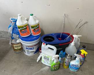 Miscellaneous Lot-cleaning Products, Mop Bucket