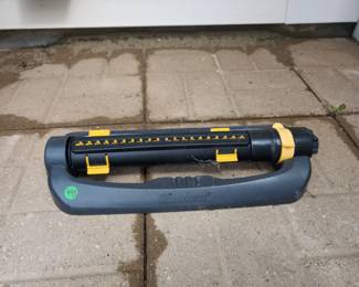 Melnor Oscillating Sprinkler