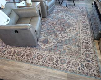 Area Rug 94"x117"