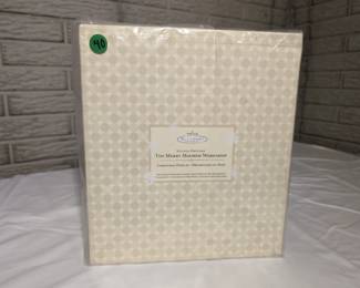 Hallmark Studio Keepsake The Merry Mayhem Workshop Display Sealed Set