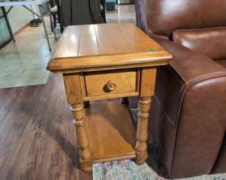 End Table/accent Table