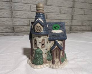 Cobblestone Corners Ceramic Church Lighted Christmas Village Building