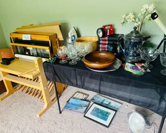 Large table loom $275