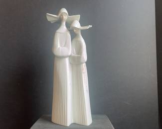 Lladro nuns