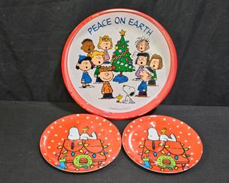 Vintage Snoopy Holidays Plates and Small Tray