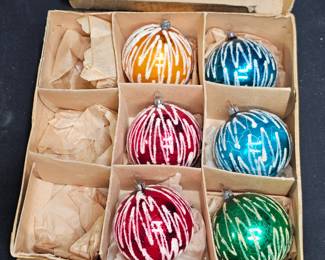 6 Vtg Glitter Glass Ball Christmas Tree Ornaments