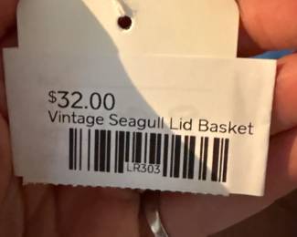 Vintage Seagull Lid Basket