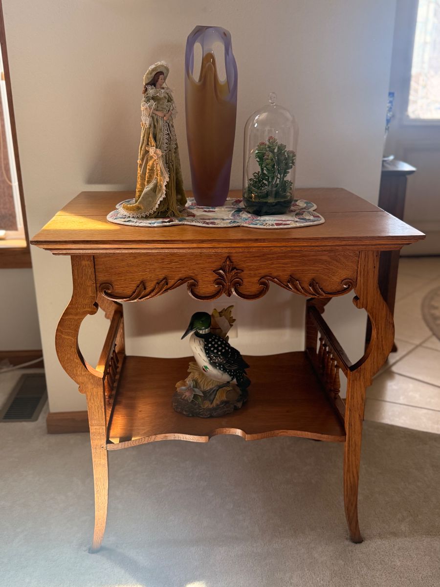Beautiful Ornate Parlor Table