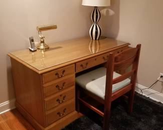 Desk & chair