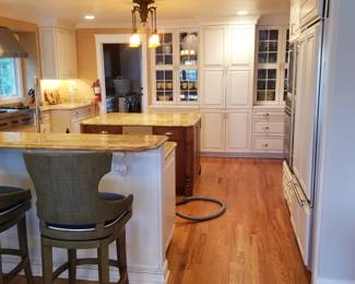 Cabinetry for glassware and serving ware