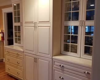 Cabinetry for glassware and serving ware